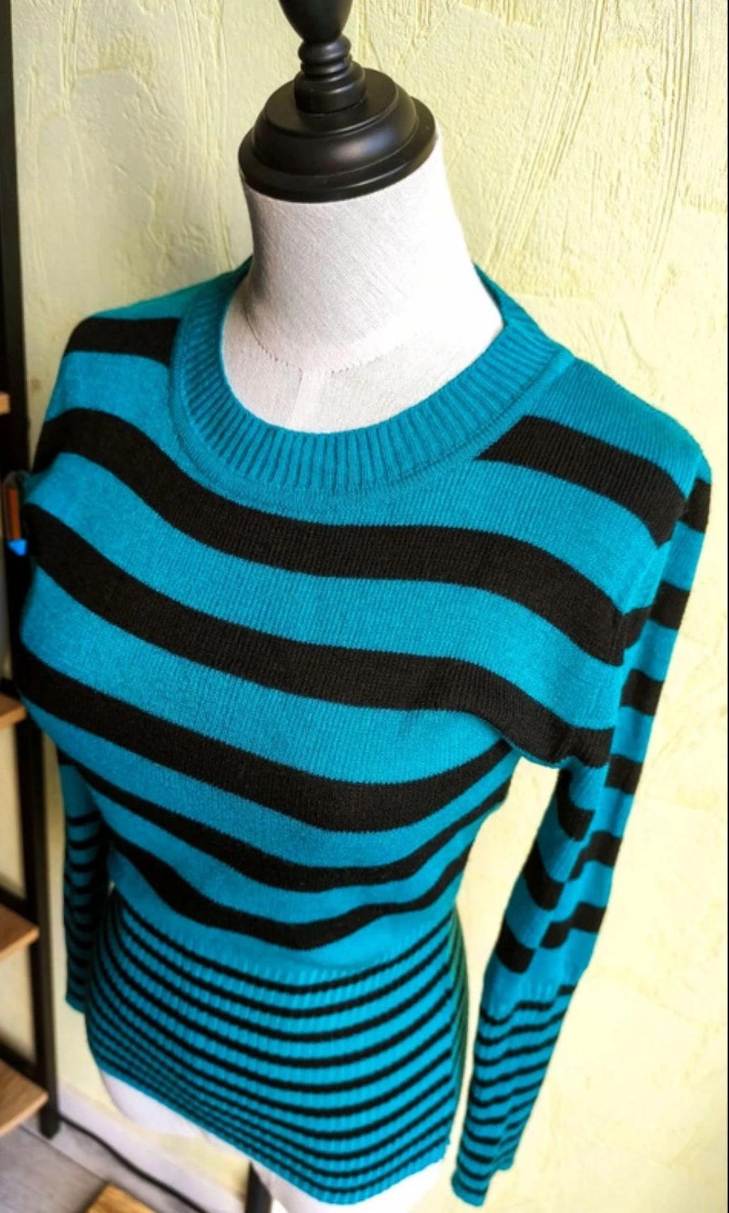 Turquoise and black striped sweater – photo 2